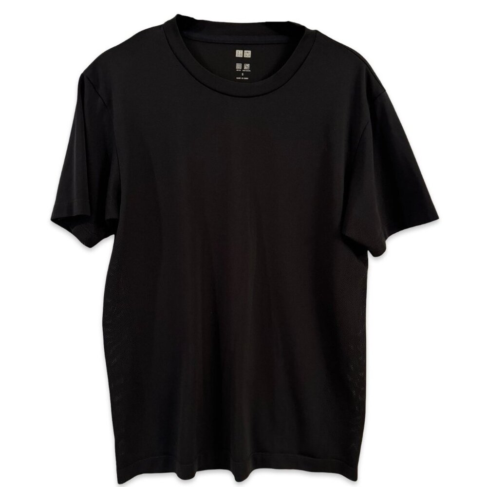 UNIQLO Black Dry Fit Tee Size Small